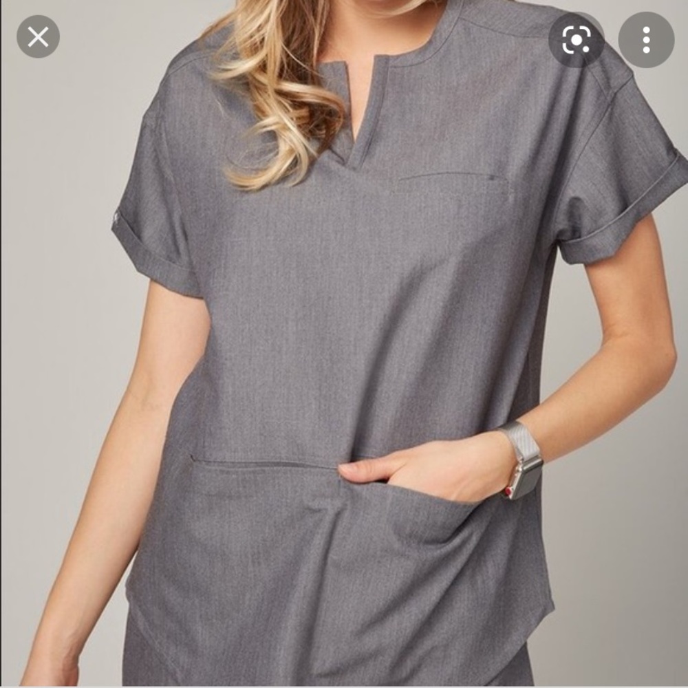 FIGS LIMITED EDITION Scrub Top, Small, Graphite